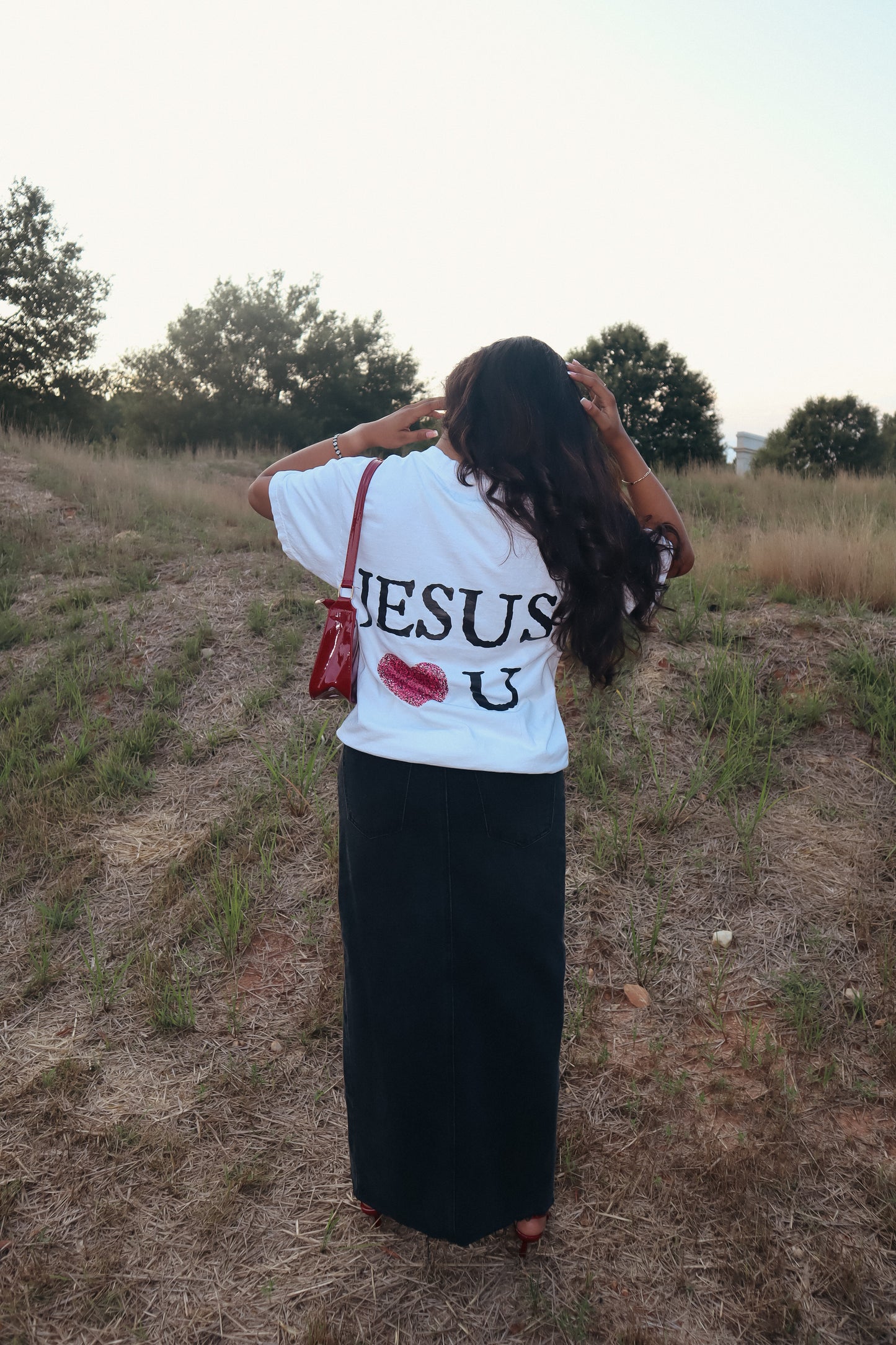 "I love Jesus" Tee