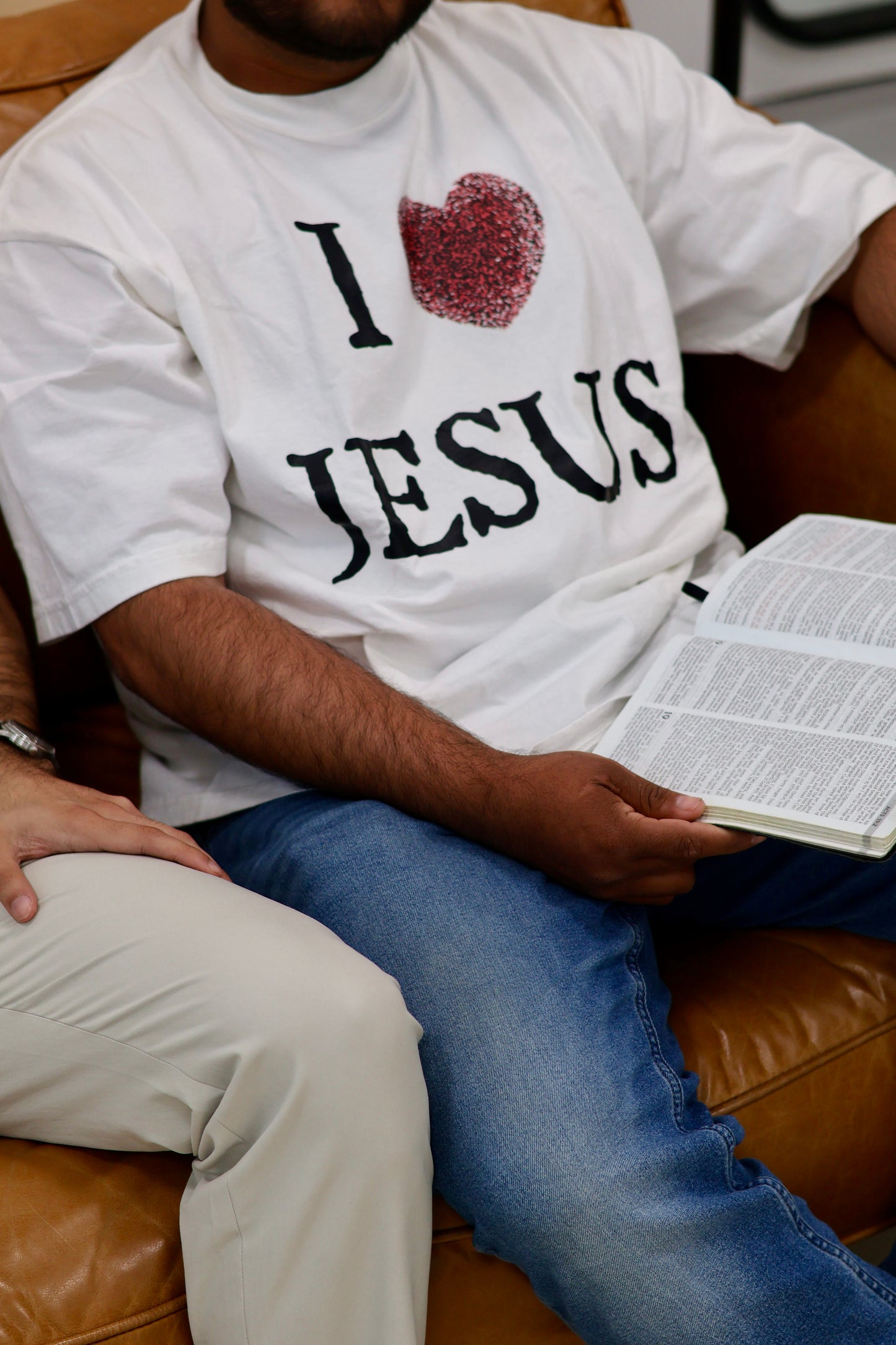"I love Jesus" Tee